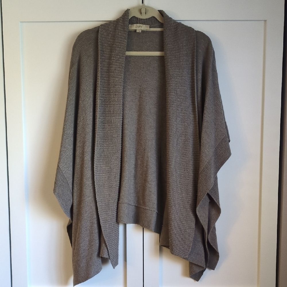 LOFT Taupe Open Front Knit Poncho Sweater Size M Layering Wrap